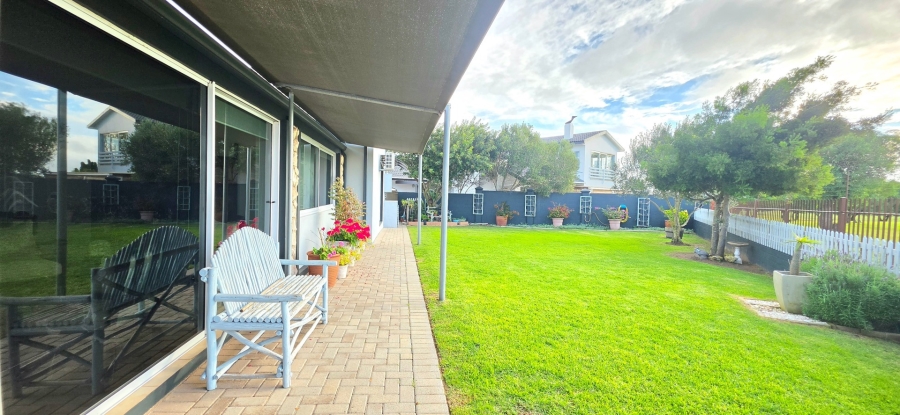 4 Bedroom Property for Sale in Country Club Western Cape